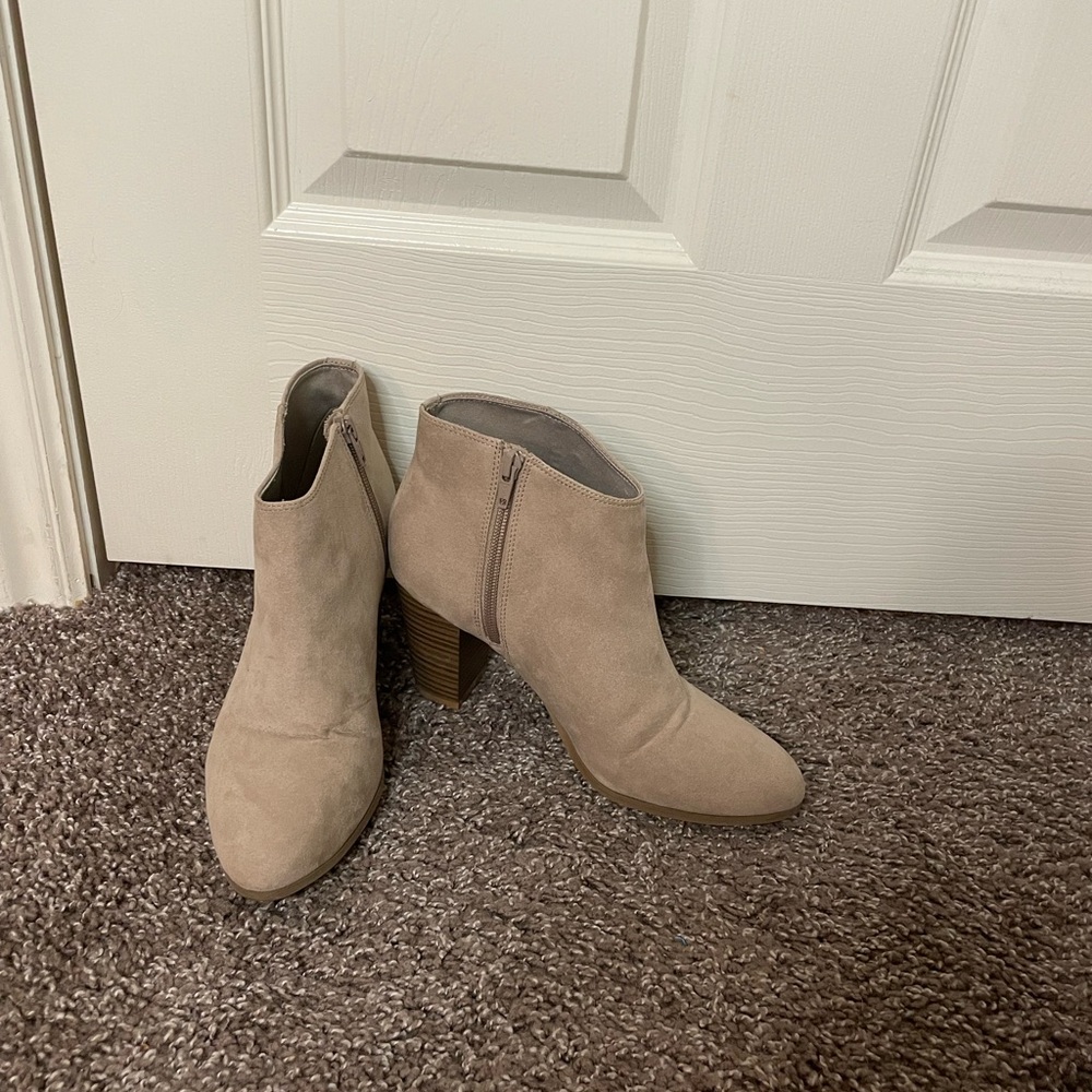 Boots - Picture 2 of 2